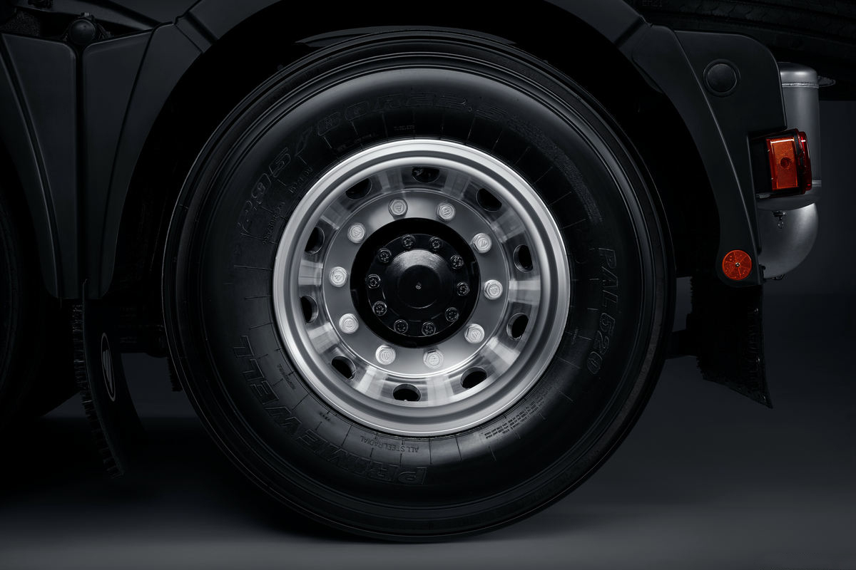 卡车行驶系统（15）