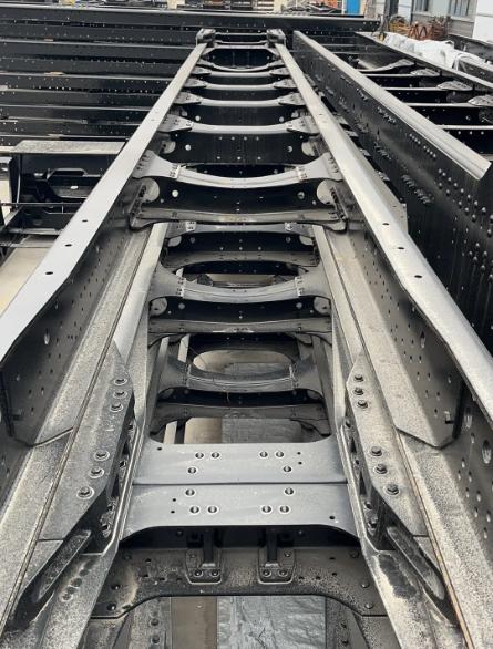 卡车行驶系统（2）