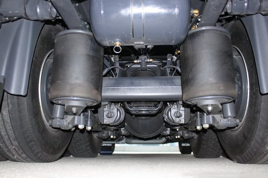 卡车行驶系统（14）