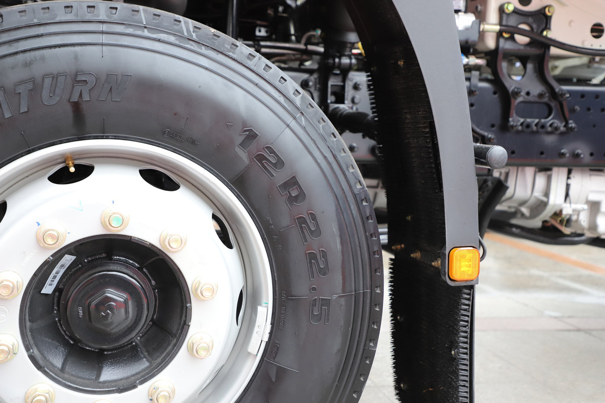 卡车行驶系统（18）